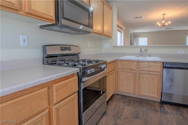 property at 1139 Orchard View St