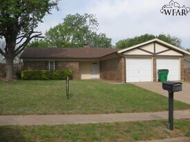 11 Lackland Cir in Wichita Falls, TX - Building Photo