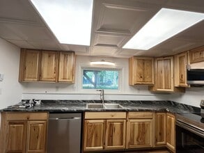 82 D St in Fairbanks, AK - Building Photo - Building Photo