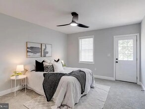 723 N Patterson Park Ave in Baltimore, MD - Foto de edificio - Building Photo