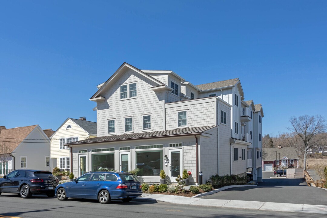 201 Main St in Westport, CT - Building Photo