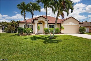 5023 Agualinda Blvd in Cape Coral, FL - Building Photo