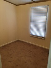 104 Marina Wy in Greentown, PA - Building Photo - Building Photo