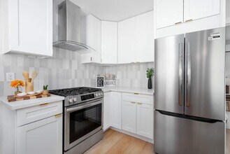 2267 Las Flores Dr in Los Angeles, CA - Building Photo - Building Photo