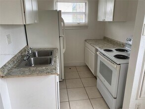 1842 Johnson St in Hollywood, FL - Building Photo - Building Photo