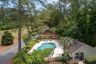 Marsh Point in Hilton Head Island, SC - Foto de edificio - Building Photo