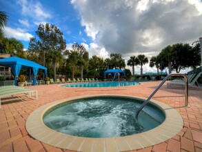 Windsor Club at Legacy Park in Riverview, FL - Building Photo - Building Photo