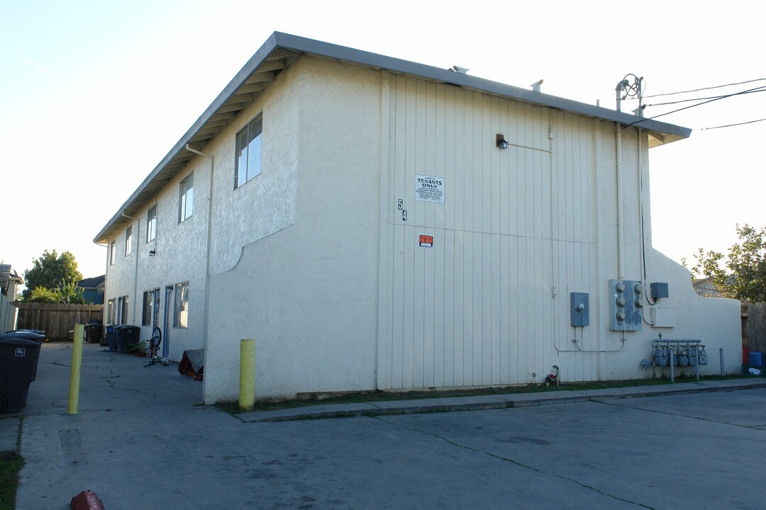 54 N Pearl St in Salinas, CA - Building Photo