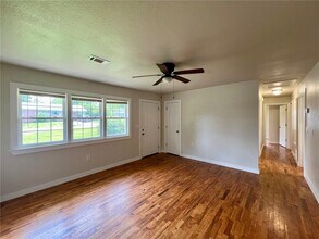 606 Elgin St NE in Gravette, AR - Building Photo - Building Photo