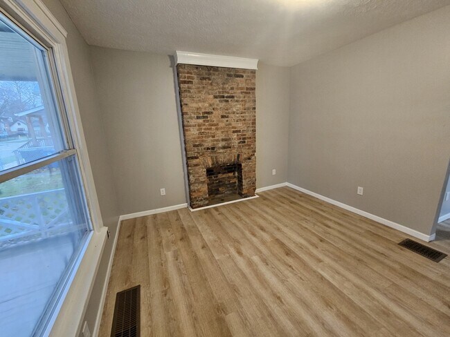 1914 W 58th St in Cleveland, OH - Building Photo - Building Photo