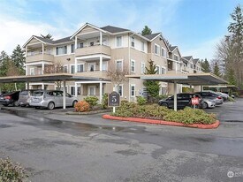 13405 97th Ave E in Puyallup, WA - Building Photo