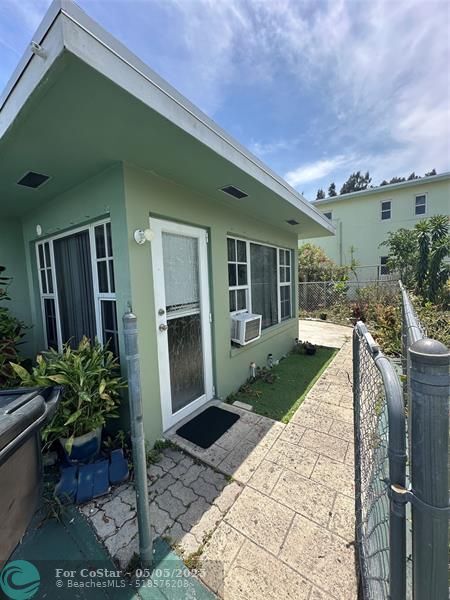 property at 1126 N H St