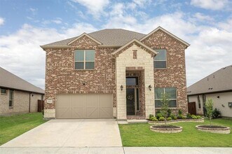 2013 Windsor Dr in Argyle, TX - Building Photo - Building Photo