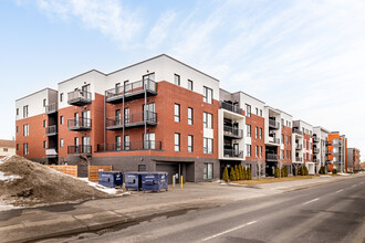 Le Meridiem-Longueuil in Longueuil, QC - Building Photo - Building Photo