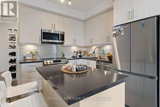 95 Oneida Crescent in Richmond Hill, ON - Building Photo - Building Photo