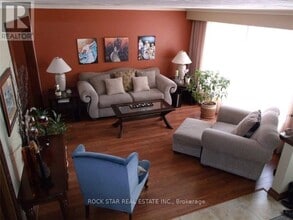 5905 Hillcrest Crescent in Niagara Falls, ON - Building Photo - Building Photo