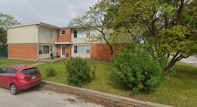 4928 Avenue O, Unit 3 in Galveston, TX - Building Photo - Building Photo