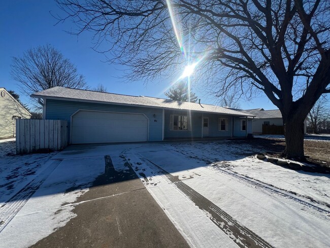 81 Covered Bridge Acres in Glenarm, IL - Building Photo - Building Photo