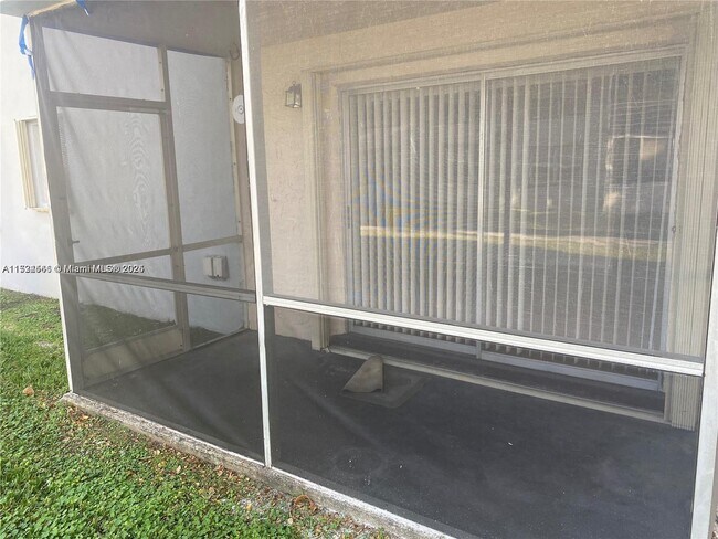 property at 335 W Laurel Dr