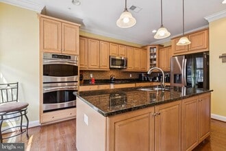 724 Sentry Square in Oxon Hill, MD - Building Photo - Building Photo