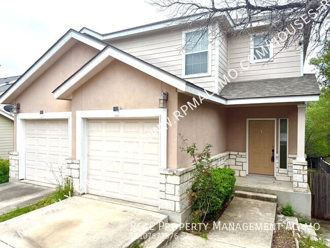 7418 Moss Brook Dr in San Antonio, TX - Foto de edificio - Building Photo