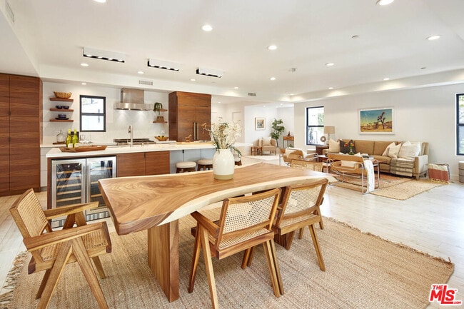 3910 Tivoli Ave in Los Angeles, CA - Building Photo - Building Photo