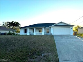 1222 NW 20th Pl in Cape Coral, FL - Building Photo - Building Photo