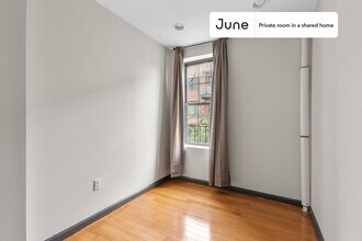 Room in Shared 3 bed/1 bath home in New York, NY - Building Photo - Building Photo