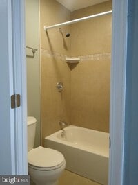 2829 W Oxford St photo'