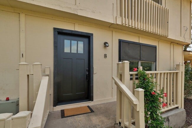 5211 Thunderbird St in Lago Vista, TX - Building Photo - Building Photo