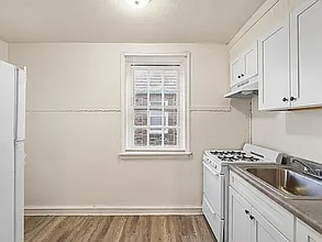 5743 N Park Ave in Philadelphia, PA - Foto de edificio - Building Photo