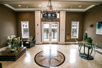 The Plaza at Frisco Square in Frisco, TX - Foto de edificio - Building Photo