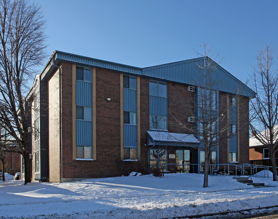 273 Cordova Rd in Oshawa, ON - Building Photo