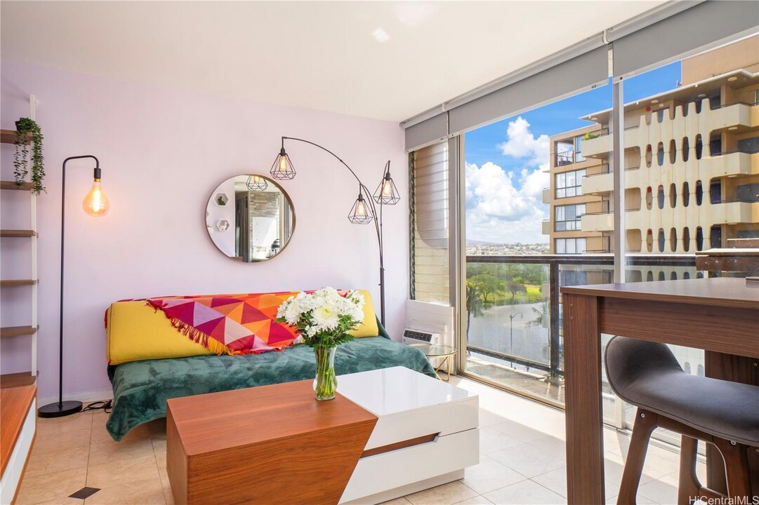 444 Nhua St in Honolulu, HI - Building Photo