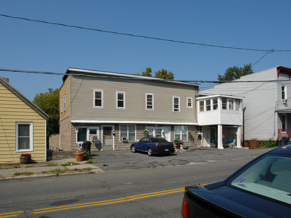 1125 Broadway in Rensselaer, NY - Building Photo