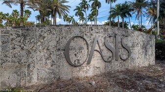 3000 Oasis Way in Ft. Myers, FL - Building Photo