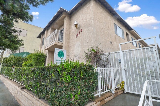 1524 Bundy Dr.