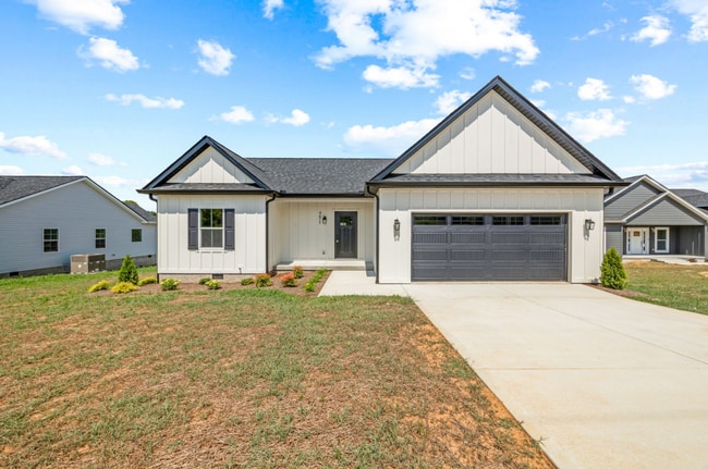 4675 Window Cliff Rd in Baxter, TN - Building Photo - Building Photo