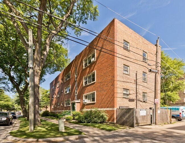 637 Brummel St in Evanston, IL - Foto de edificio - Building Photo