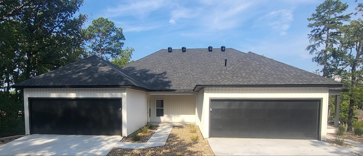 1801 Aldersgate Rd in Little Rock, AR - Building Photo