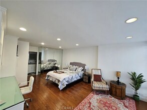 10501 Wilshire Blvd in Los Angeles, CA - Building Photo - Building Photo