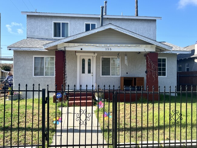 property at 155 W 118th St