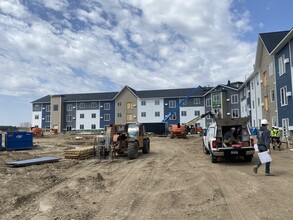 South Point Apartments in New York Mills, MN - Foto de edificio - Building Photo