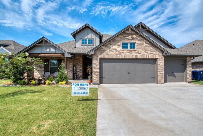 property at 3905 Palmetto Trail