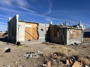 163 Newman St in El Paso, TX - Building Photo - Building Photo