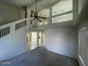 7344 Prickley Pear Dr in El Paso, TX - Building Photo - Building Photo