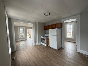 359 Ellerman St in Piqua, OH - Building Photo - Building Photo