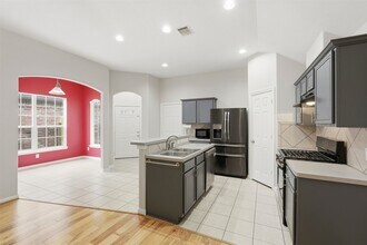 13218 Southpoint Ln in Houston, TX - Foto de edificio - Building Photo