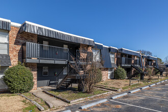 Southbrooke Apartments in Fort Smith, AR - Foto de edificio - Building Photo