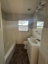 6624 Myron Massey Blvd in Fairfield, AL - Building Photo - Building Photo